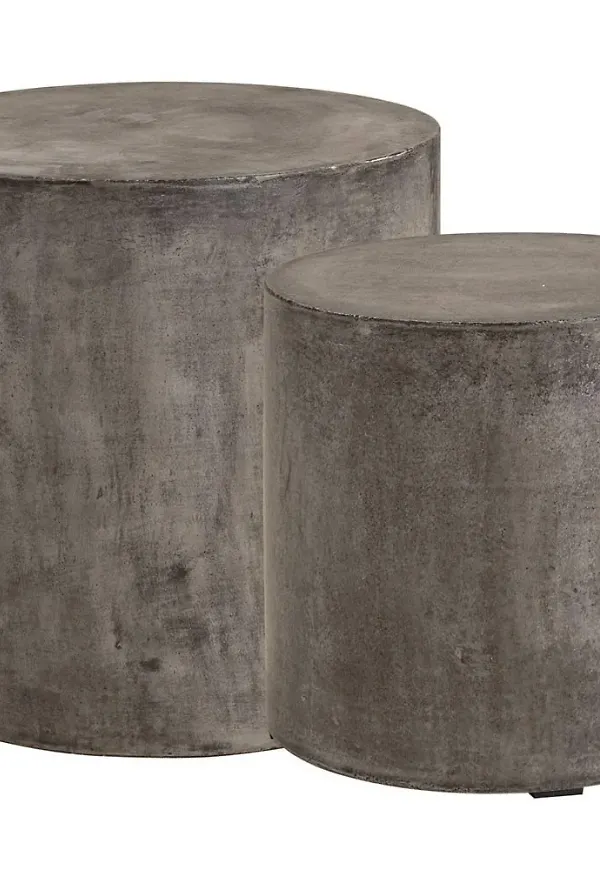 Fin sidobord i ek från Artwood.