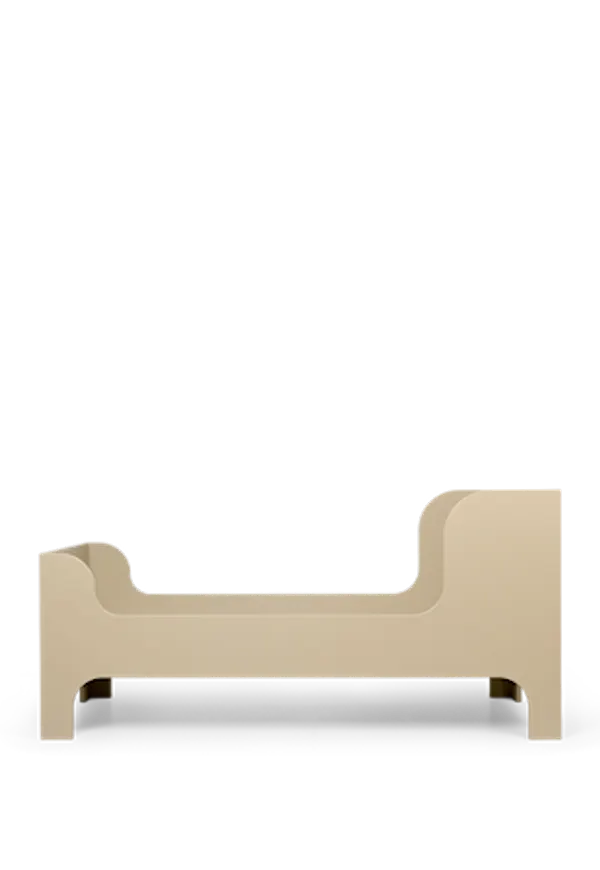 Stilren Säng som passar bra vid många olika tillfällen.