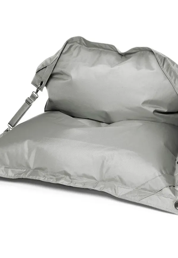 Moderiktig Möbel som passar bra vid många olika tillfällen.