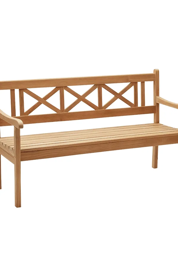 Stilriktig Soffa som passar bra vid många olika tillfällen.