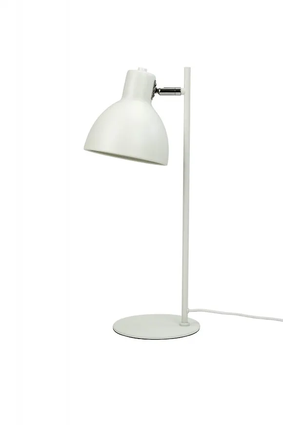 Trendig lampa 2025 från Dyberg Larsen.