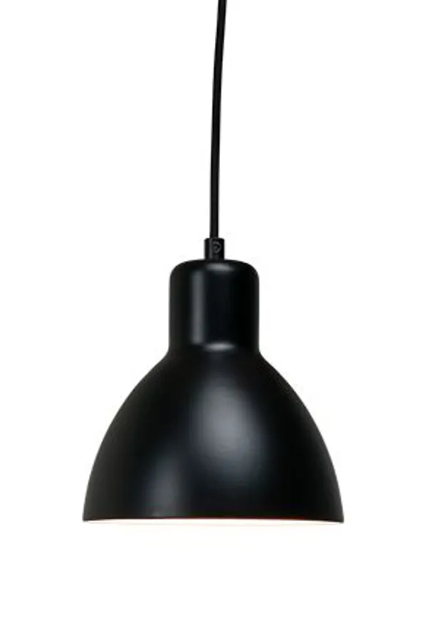 Smickrande taklampa 2025 från Dyberg Larsen.