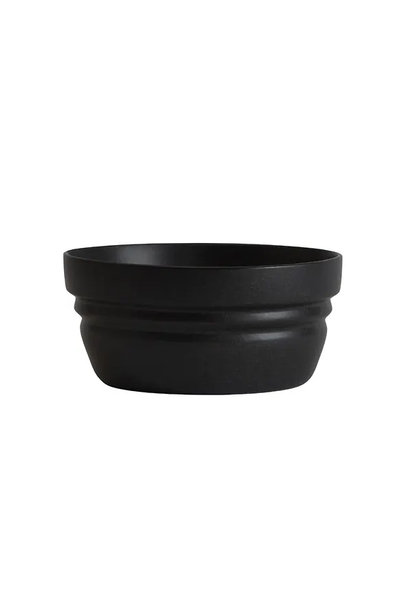 Vacker skål i svart från Created By Designtorget.