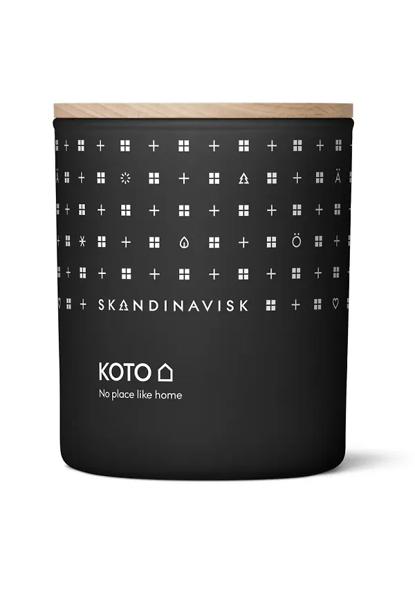 Jättefin doftljus i svart från Skandinavisk.