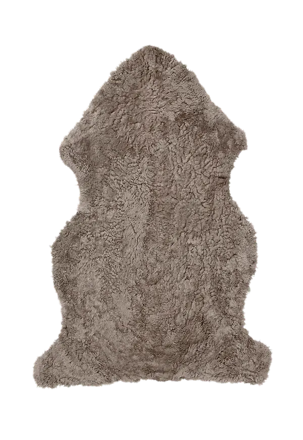 Jättesnygg fårskinnsmatta 2025 från Skinnwille.