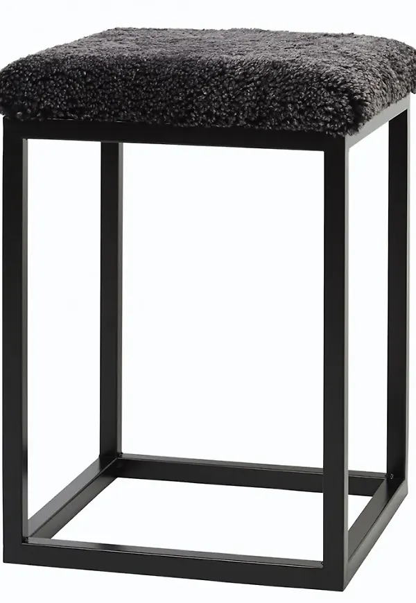 Smickrande pall 2025 från Skinnwille.