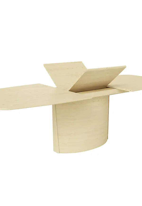 Elegant bord i ek från Skovby.