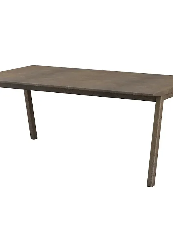 Skovby bord i ek som passar perfekt till sommaren 2025!