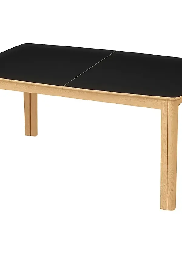 Klassisk bord i svart färg gjord i ek.