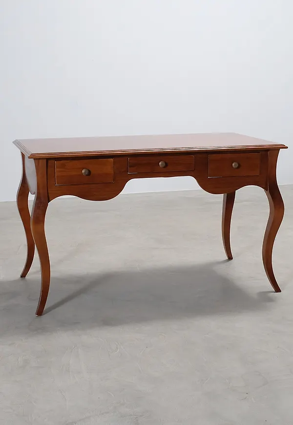 Jättefin bord som passar bra vid många olika tillfällen.