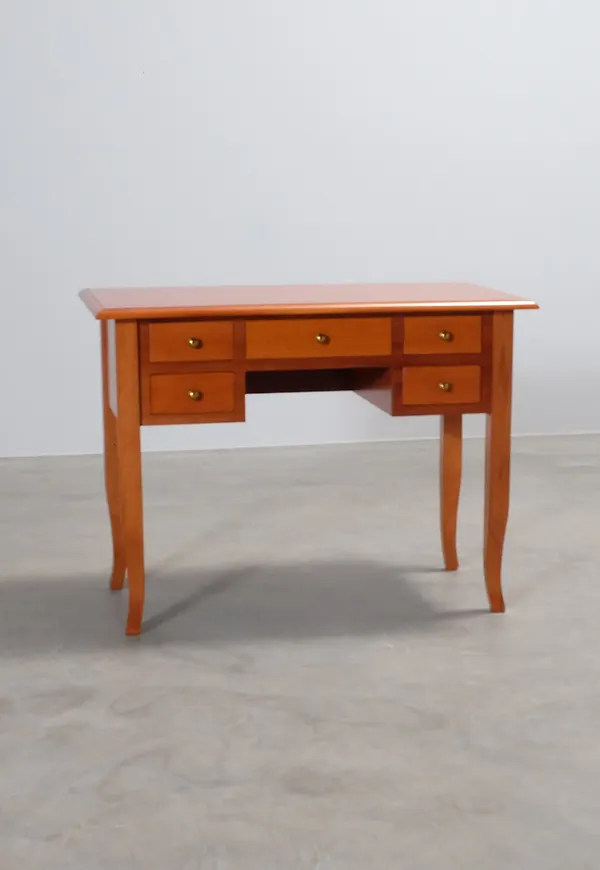 Brun skrivbord som passar perfekt till hösten 2025!