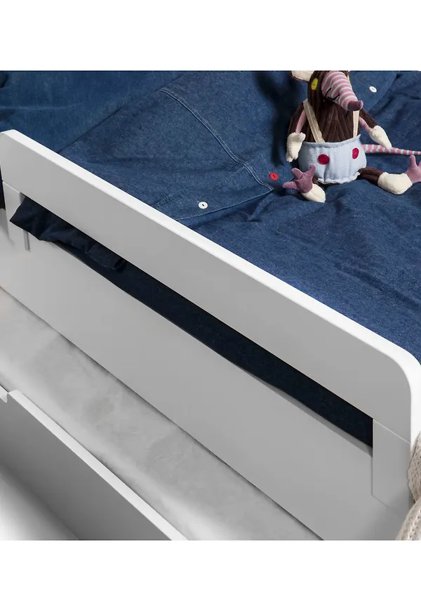 Fantastiskt snygg Säng som passar bra vid många olika tillfällen.