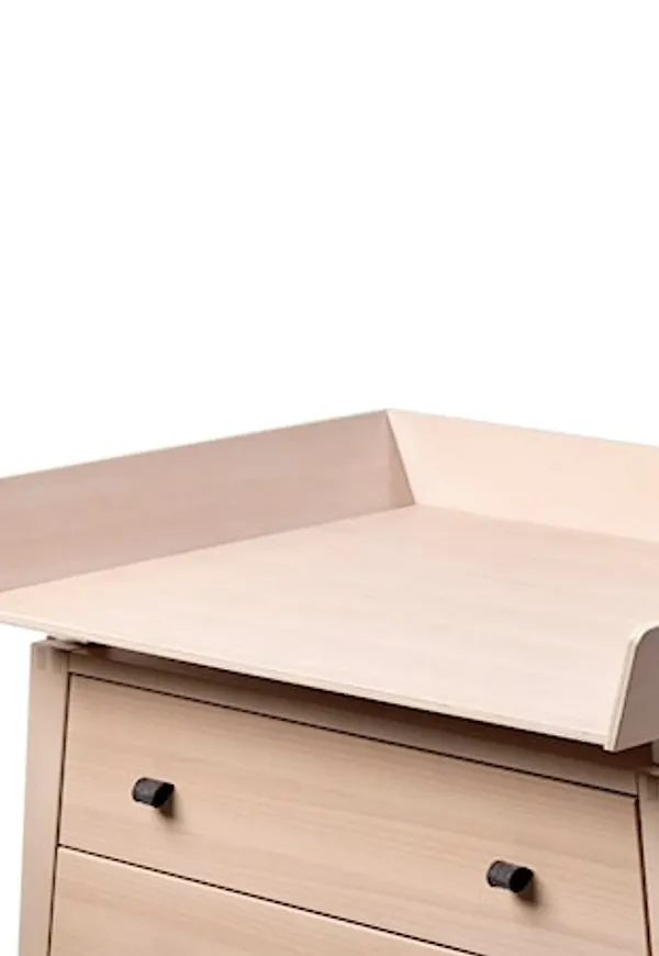 Skön brun bord 2025 från Leander.