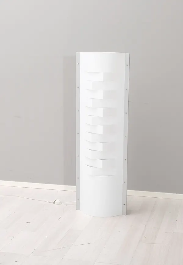 Jättesnygg vit lampa 2025 från No brand.