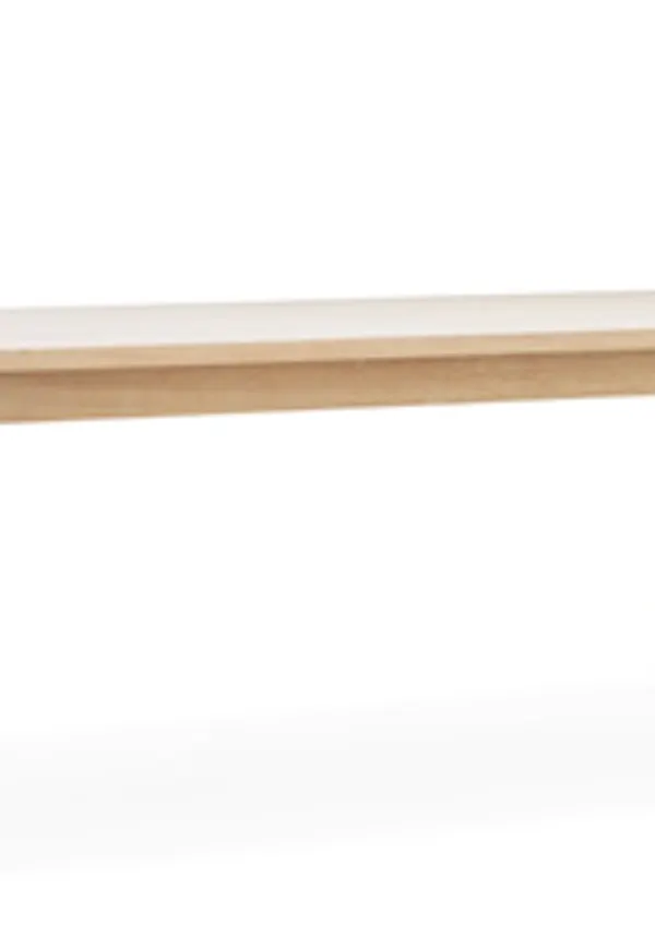 Stilren matbord 2025 från Normann Copenhagen.