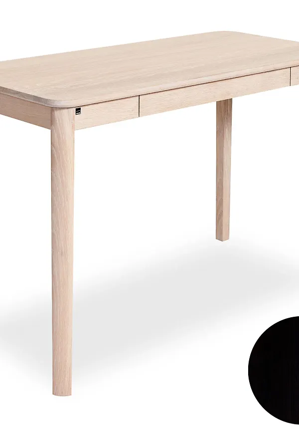 Skovby bord i ek som passar perfekt till sommaren 2025!