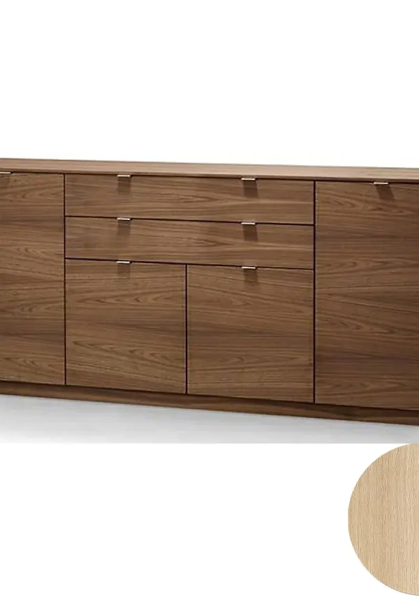 Smickrande möbel i ek från Skovby.