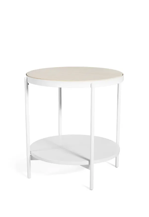 Otroligt snygg sidobord i vitt från SMD Design.