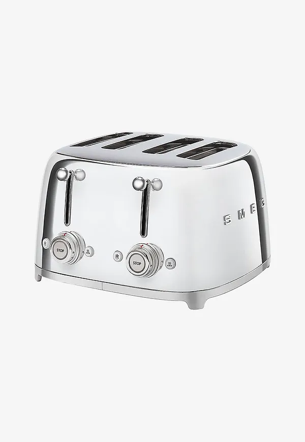 Silver Smeg-brödrost i härlig modell.