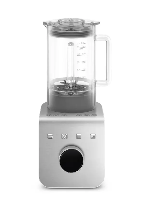 Vit Smeg-blender i härlig modell.