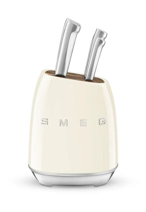 Stilren knivset i vitt från Smeg.