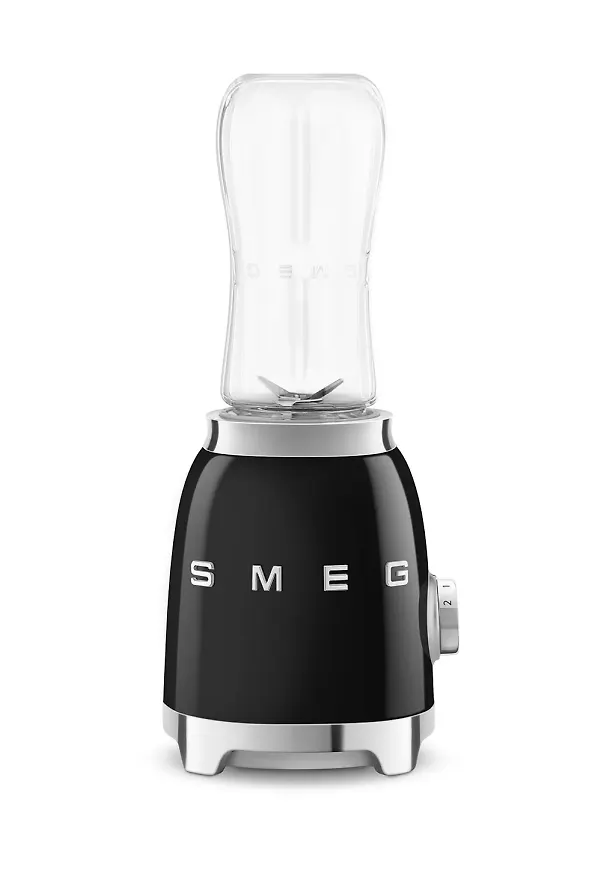 Svart Smeg-blender i söt modell.