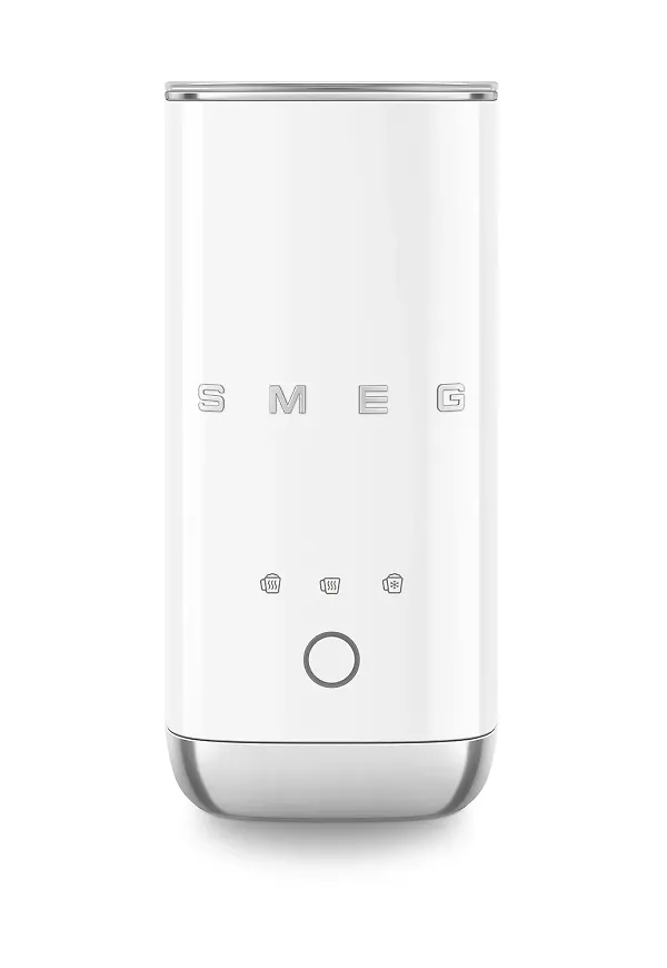 Vit Smeg-mjölkskummare i härlig modell.