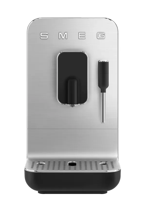 Otroligt fin espressomaskin 2026 från Smeg.
