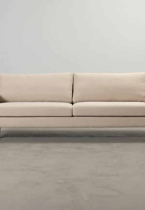 Beige Sofacompany-soffa i otroligt snygg modell.
