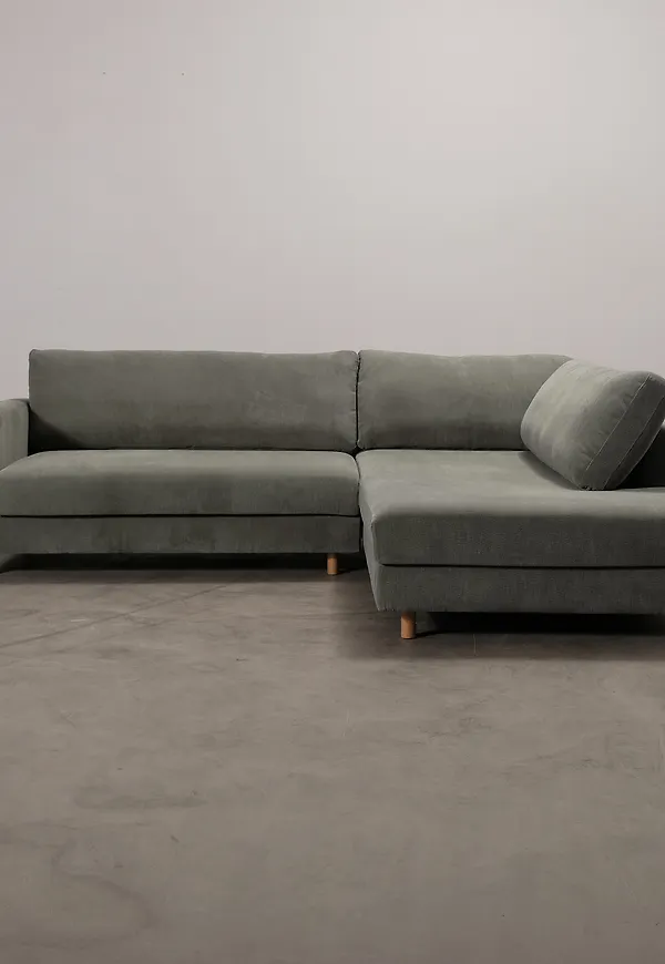 Cool Soffa som passar bra vid många olika tillfällen.