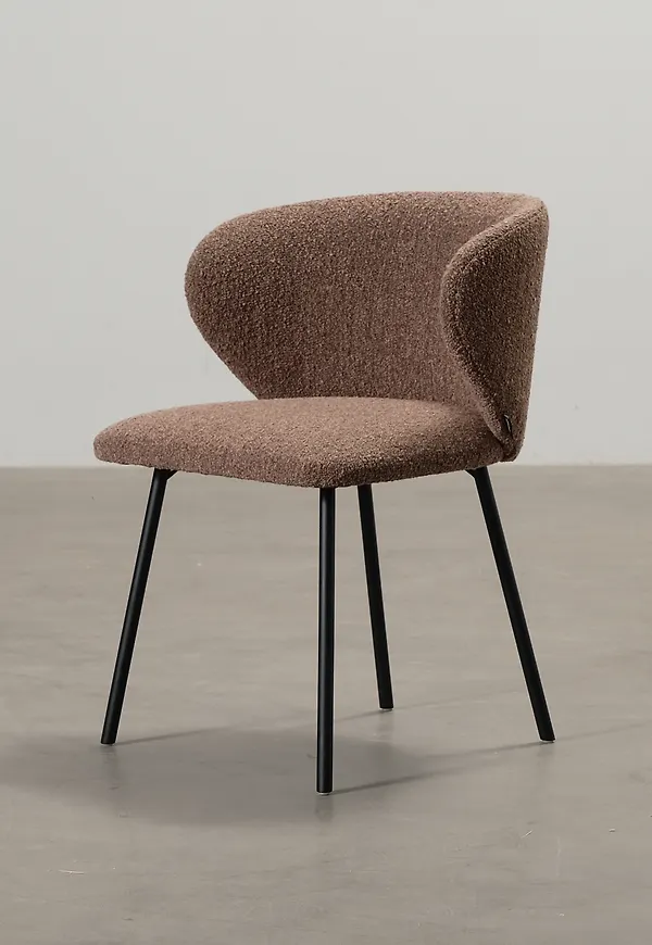 Fin brun matstol 2025 från Sofacompany.