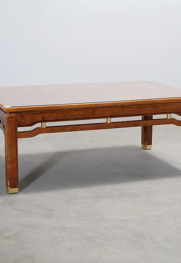 Smickrande bord som passar bra vid många olika tillfällen.