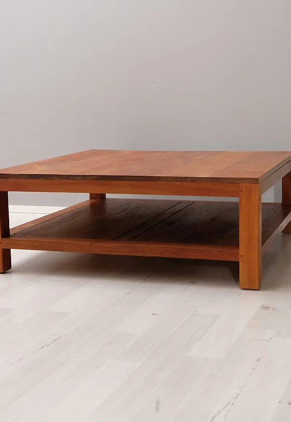 Riktigt snygg brun soffbord 2025 från No brand.