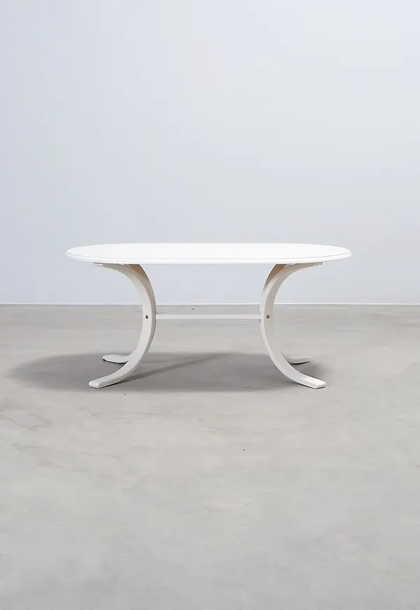 Smickrande soffbord 2025 från No brand.