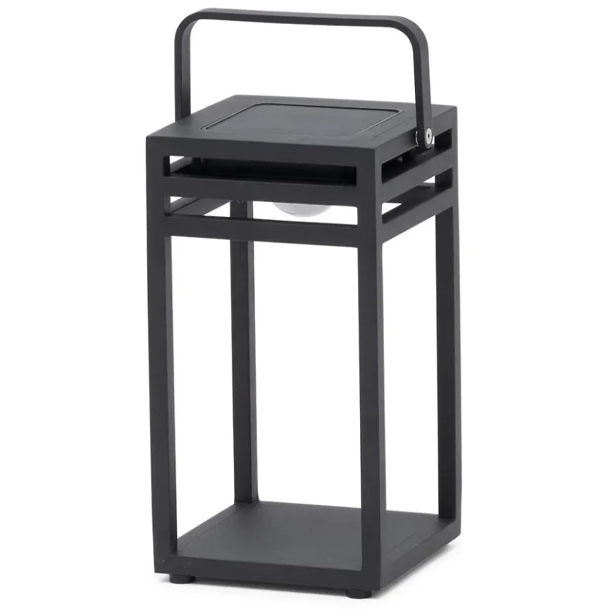 Otroligt snygg svart möbel 2025 från Hillerstorp.