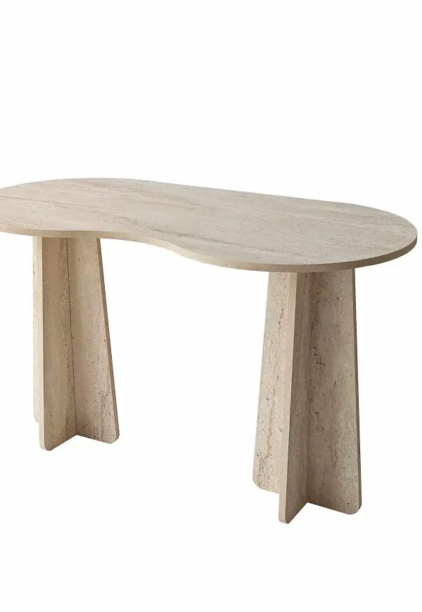 Snygg bord som passar bra vid många olika tillfällen.