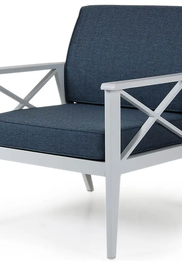 Vit Brafab-aluminiumsoffgrupp i cool modell.