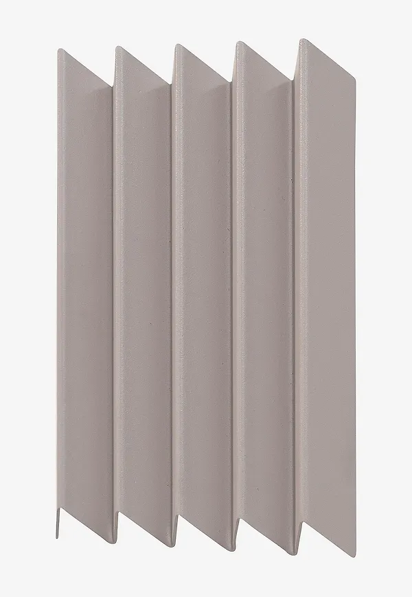 Stilren klädhängare 2025 från Spinder Design.