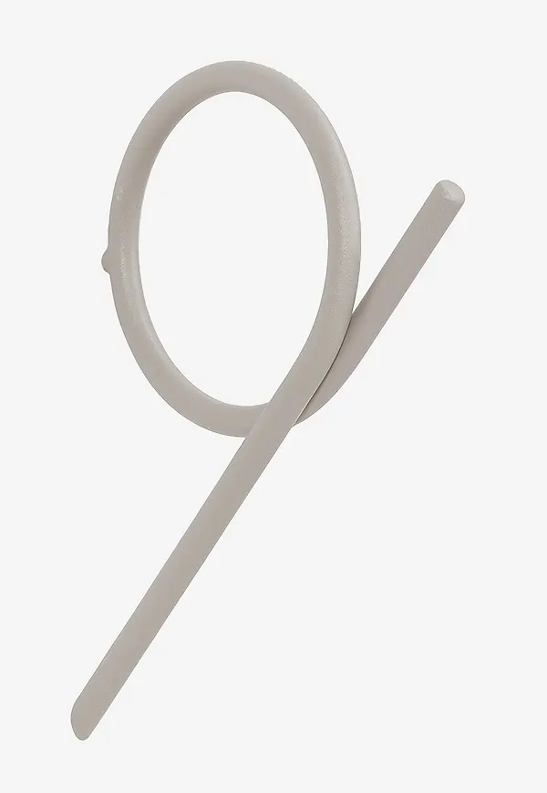 Grå Spinder Design-möbel i fin modell.