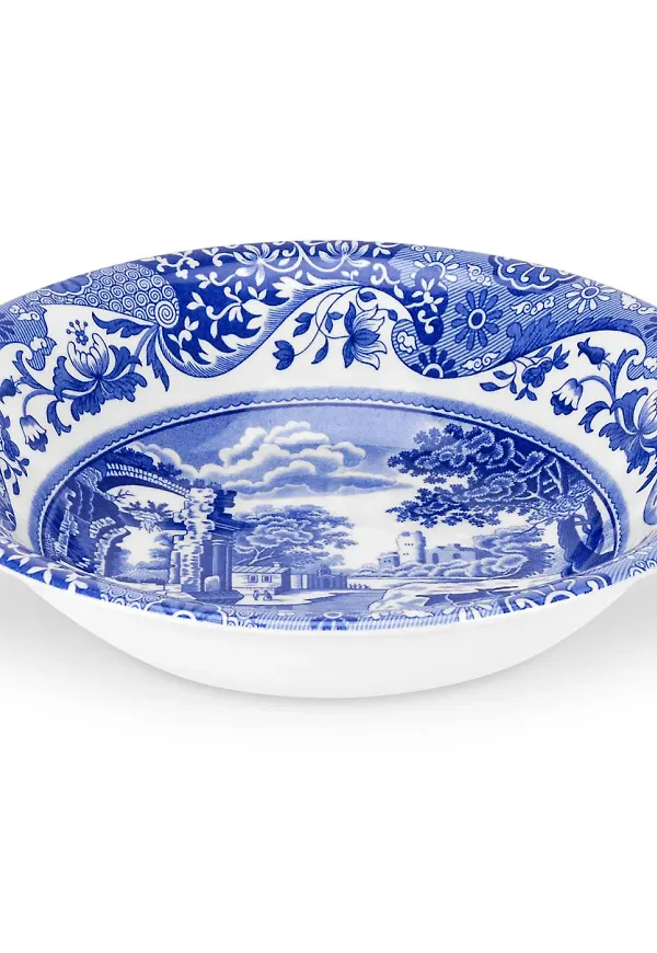 Blå Spode-frukostskål i smickrande modell.