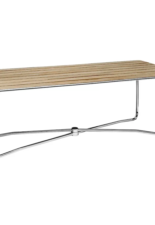 Riktigt trendig bord i teak från Hillerstorp.