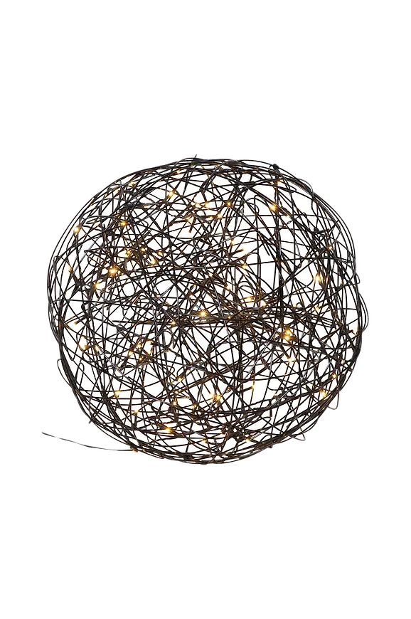 Stilren Lampa som passar bra vid många olika tillfällen.