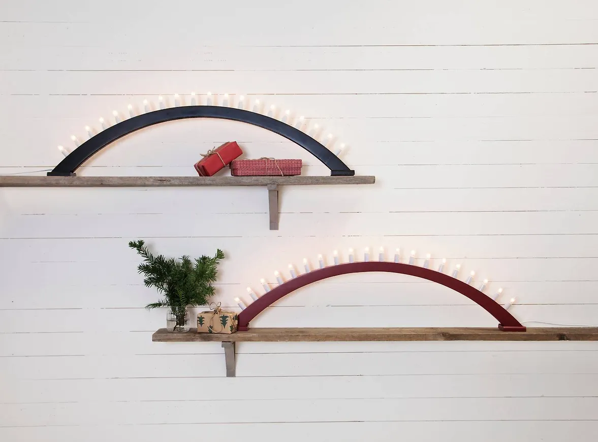 Svart Star Trading lampa som passar perfekt till sommaren 2025!