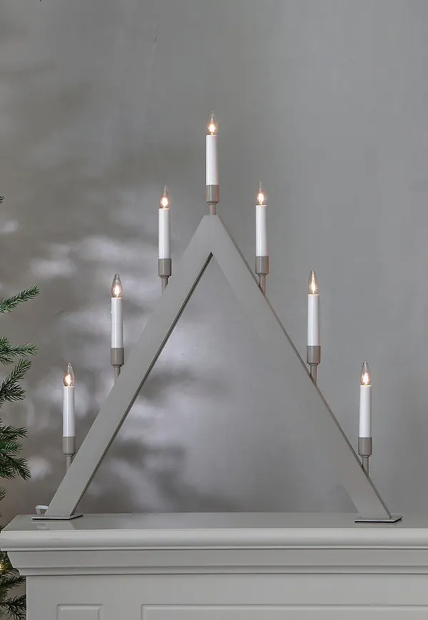 Fantastiskt snygg Lampa som passar bra vid många olika tillfällen.