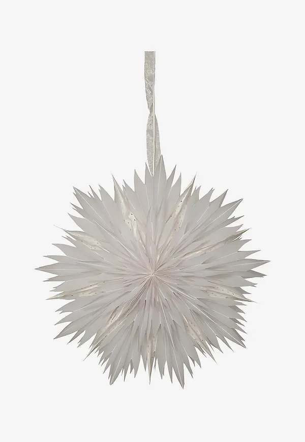 Vit Star Trading-sladdställ i modern modell.