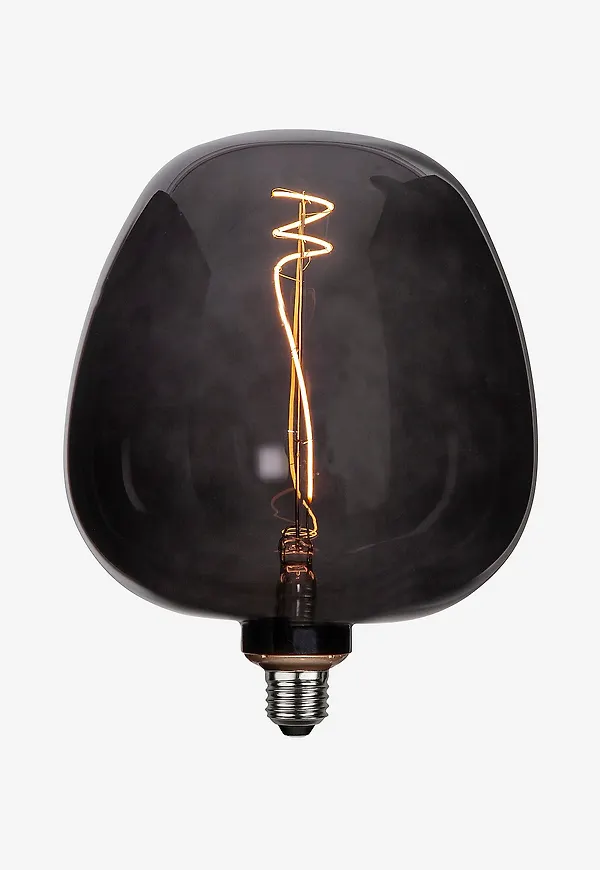 Riktigt fin lampa i svart från Star Trading.