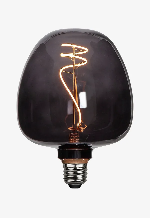 Fantastiskt snygg svart lampa 2026 från Star Trading.