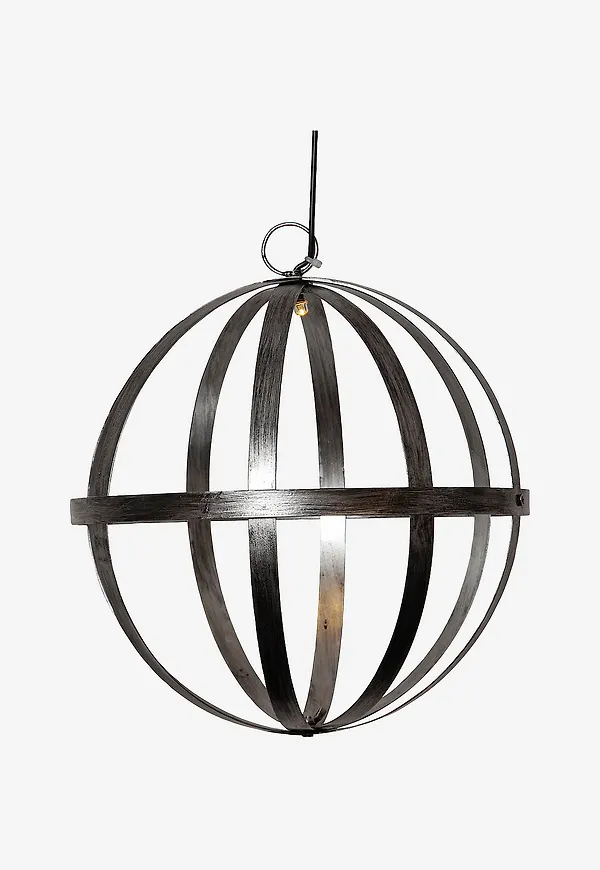 Riktigt fin Lampa som passar bra vid många olika tillfällen.