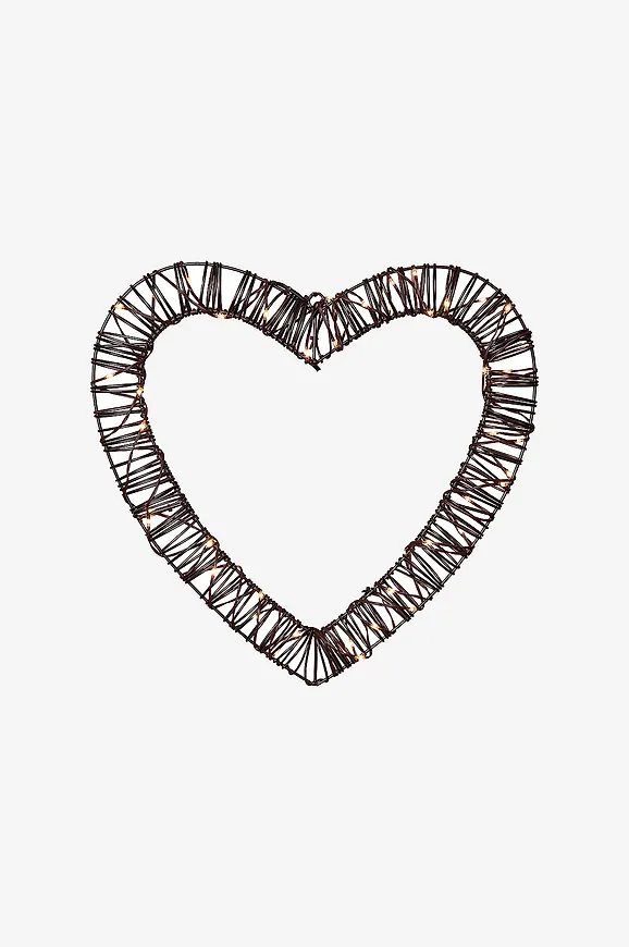 Söt dörr i brunt från Star Trading.