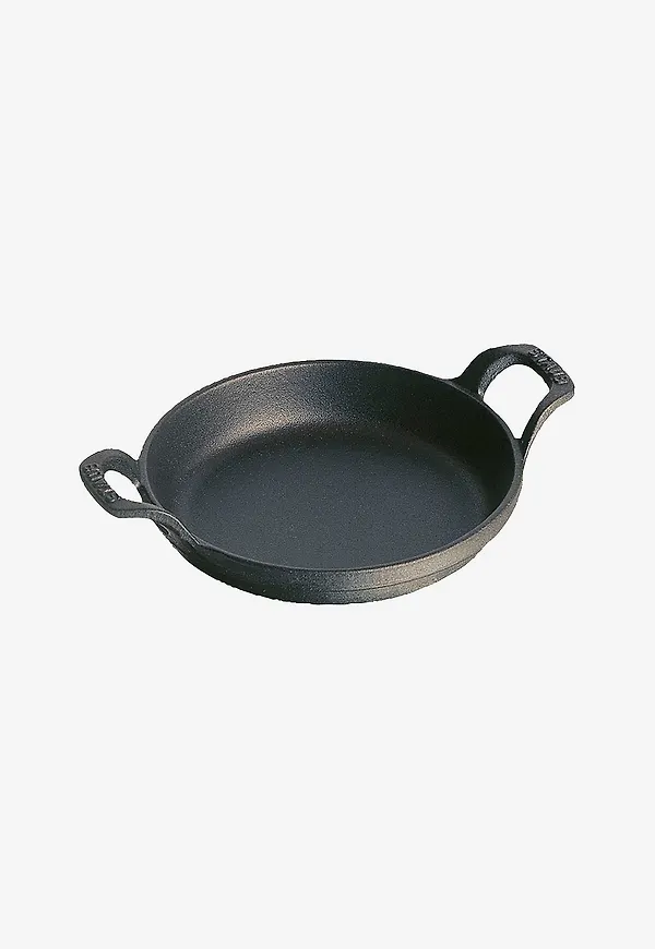 Elegant ugnsform 2026 från Staub.